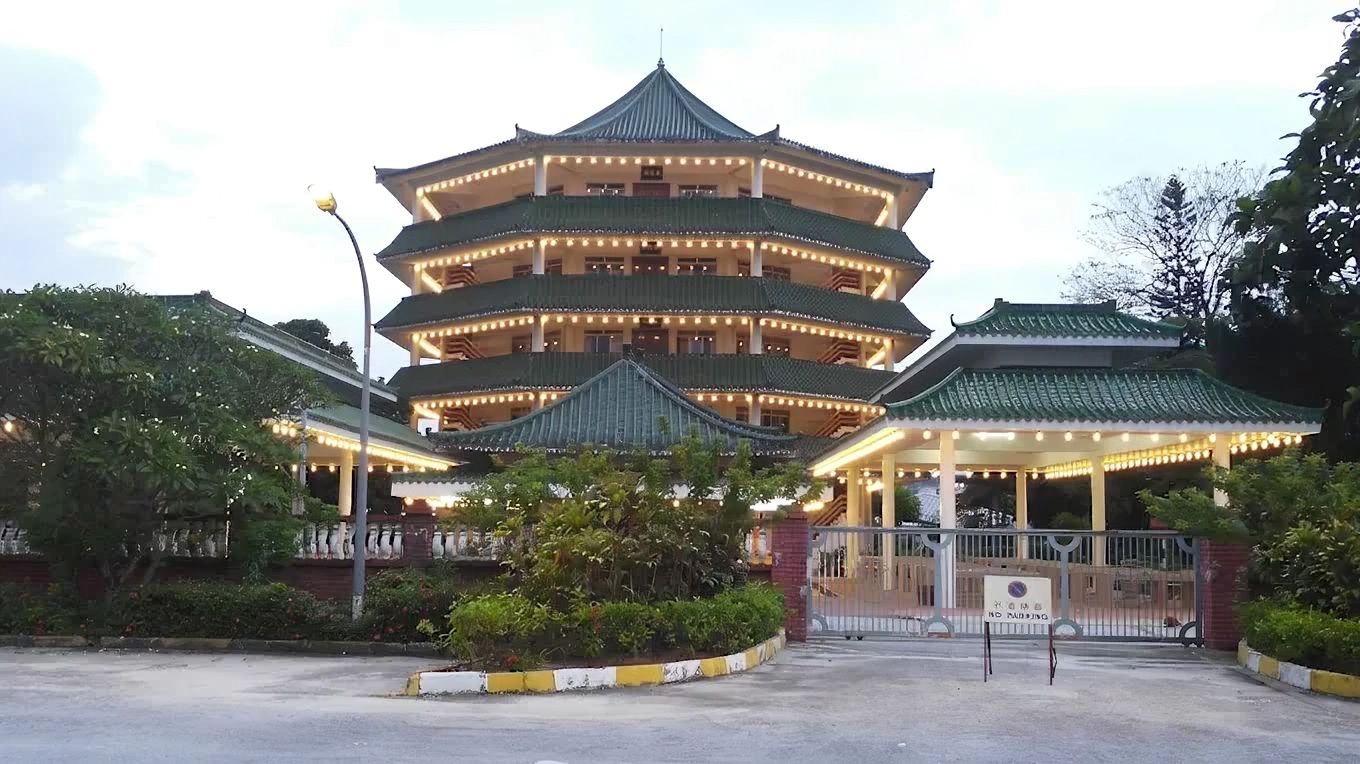 Kwong Tong Cemetery in Kuala Lumpur